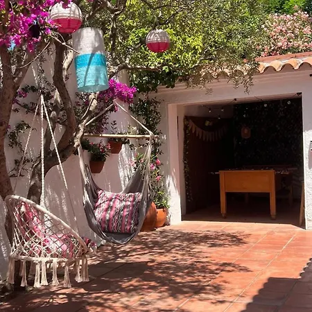 Fantastico A Pie De Playa Holiday home Roses