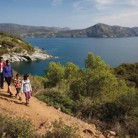 Fantastico A Pie De Playa Holiday home Roses